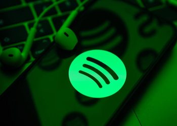 Spotify își majorează prețurile după o plată record de 11 miliarde de dolari!