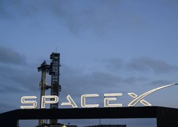 SpaceX plănuiește un milion de sateliți pentru revoluția AI!