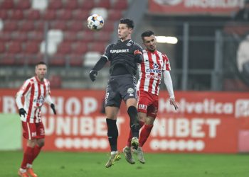 Rapid triumfă la Arad cu 2-1 în Superligă!