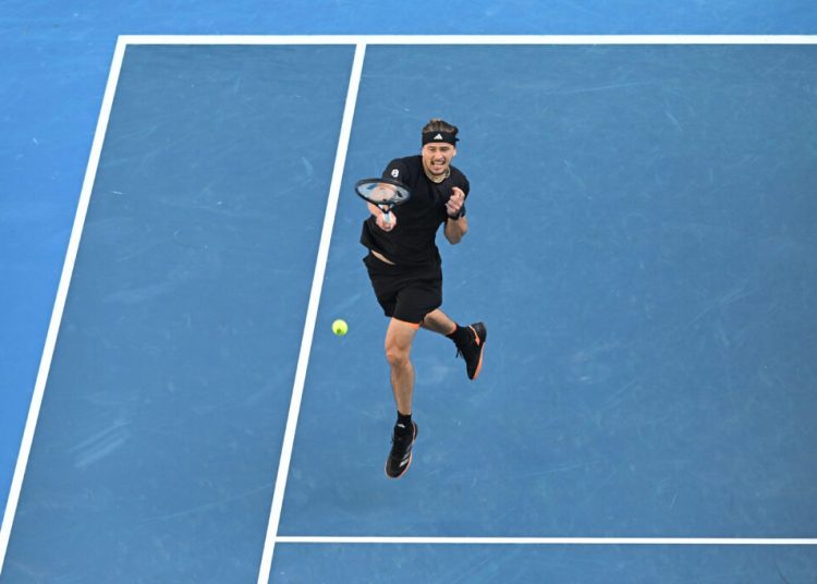 Zverev strălucește la Australian Open: Calificare în semifinale după victoria cu Tien!