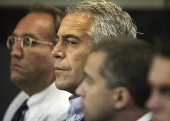 Departamentul de Justiție publică 3 milioane de documente Epstein!