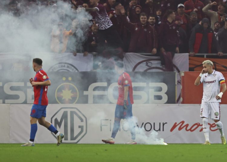 Rapid București, sancționată cu 40.000 de lei după derbiul cu FCSB!