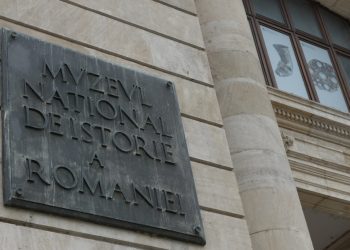 Descoperă cele șase tronuri regale expuse la Muzeul Național de Istorie!