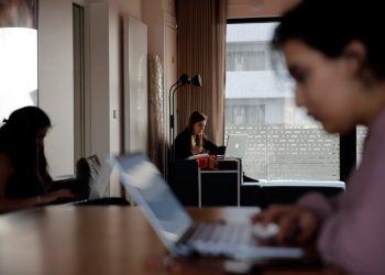 IT-ul românesc în transformare: clienții cer specialiști full-stack și AI!