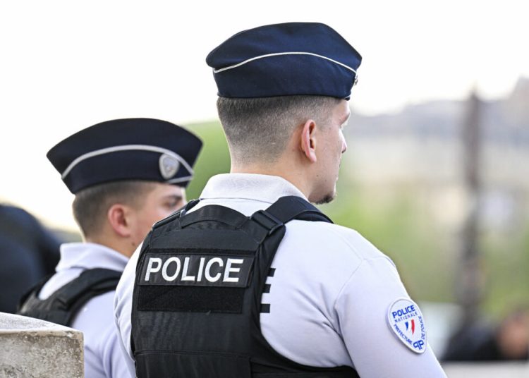 Spargerea liniștii: Focuri de armă în Paris după atacul asupra unui șofer de autobuz