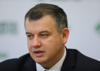 „Tensiuni în coaliție: Consilierul prezidențial subliniază provocările!”