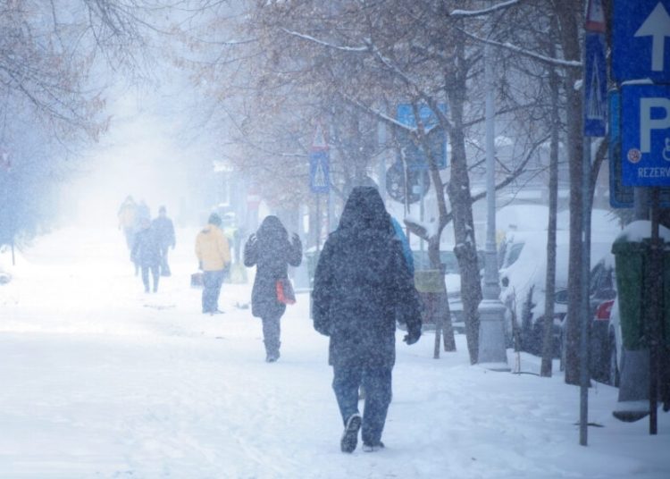 Ultima lună de iarnă aduce surprize: ger și ninsori în prognoză!