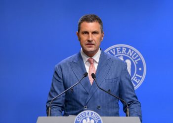 Tanczos Barna: Amânarea deciziei CCR pe pensii riscă sute de milioane!