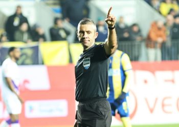 Vassaras rupe tăcerea: „Arbitrajul nu poate compensa greșelile!”