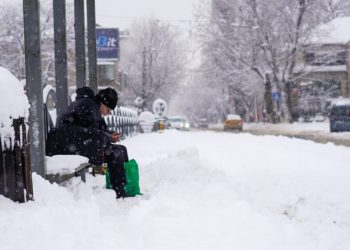 Alertă meteo: Viscol și ninsori în jumătate din țară cu rafale de 70 km/h!