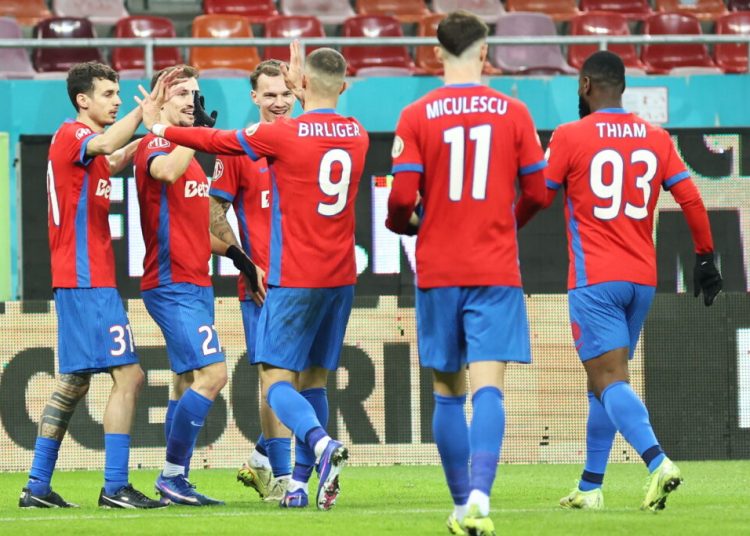 FCSB triumfă în fața Metaloglobus și își păstrează speranțele de play-off!