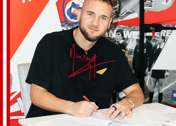 George Pușcaș își începe aventura la Dinamo!