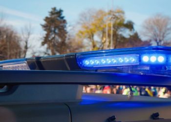 Șofer din Galați, prins circulând cu girofar și sirenă, rămâne fără permis!