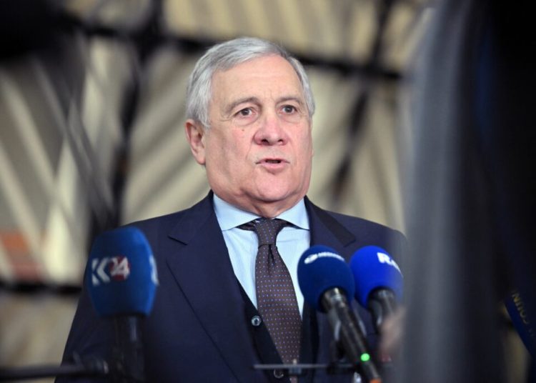 Marți, Parlamentul află detalii despre participarea Italiei la Consiliul pentru Pace!