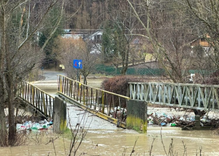 Atenție! Râuri în pericol: depășiri de cotă anunțate!