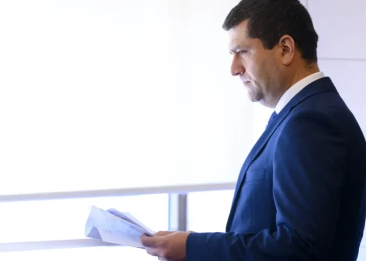 Scandal la Satu Mare: Militarii, la muncă în gospodării! Reacția Ministerului Apărării