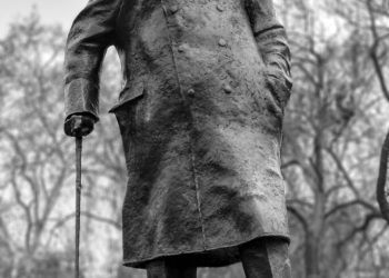 Statuia lui Churchill din Londra, vandalizată cu mesaje pro-Palestina