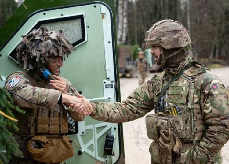 Marea Britanie își dublează trupele în Norvegia pentru a-l înfrunta pe Putin!