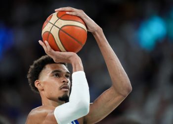 Wembanyama strălucește cu 40 de puncte împotriva Lakers!