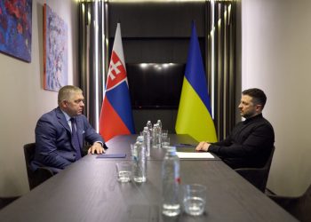 Robert Fico amenință cu tăierea electricității pentru Ucraina!