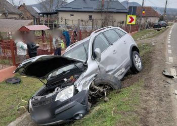 Accident grav în Sânmărghita: Cinci răniți, între care doi copii!