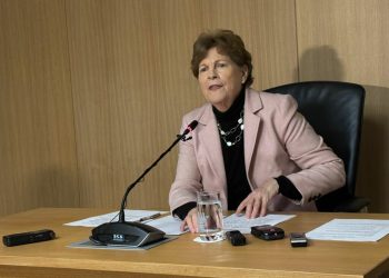 Senatoare SUA la București: Raportul Congresului, ignorat de apărare!