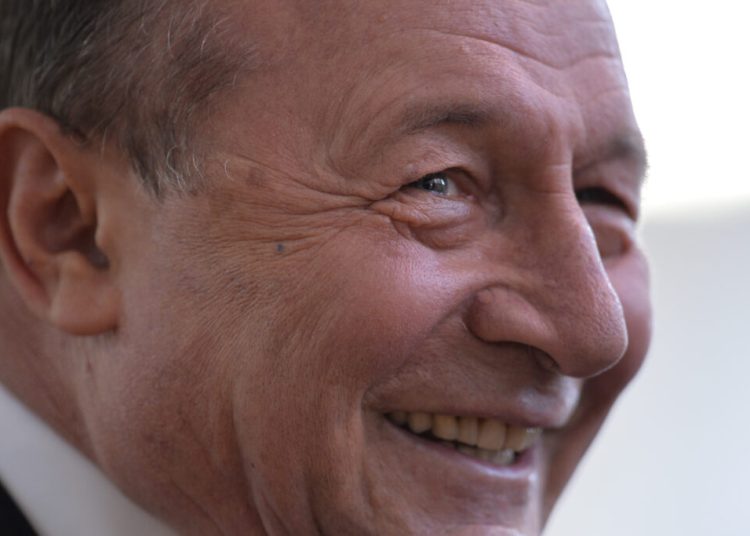 Băsescu îi transmite lui Dan: Acționează rapid, fără amânări!