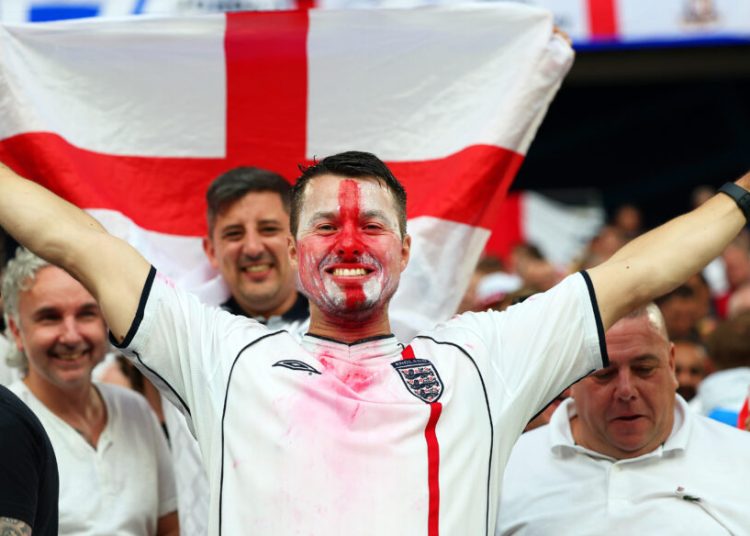 Cinci bilete la Euro 2028: prețul șocant comparat cu parcarea la CM!