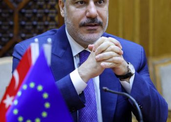 Turcia lansează un avertisment: Nu folosiți kurzilor în atacuri asupra Iranului!