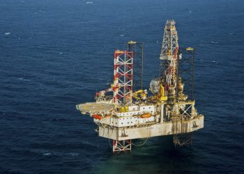 Petrolul se scumpește: incertitudini în Orientul Mijlociu afectează piața