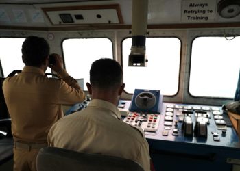 Iranul sfidează obstacolele: 90 de nave au exportat petrol în octombrie!