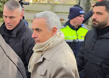 Călin Georgescu: Guvernul actual condamnă România la moarte din interior!