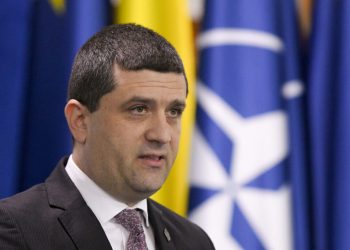 Miruță dezvăluie când sosesc echipamentele și trupele americane în România!