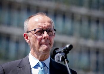 Friedrich Merz îl sfătuiește pe Trump să intensifice presiunea asupra lui Putin