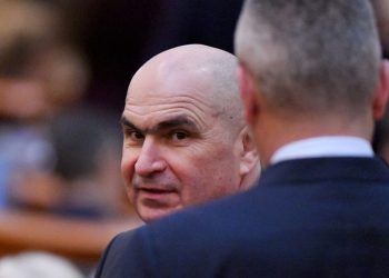 Guvernul pregătește măsuri pentru reducerea prețurilor la carburanți!