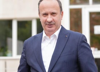 Adrian Câciu (PSD) întreabă: Unde e Bolojan în criza din Oman?