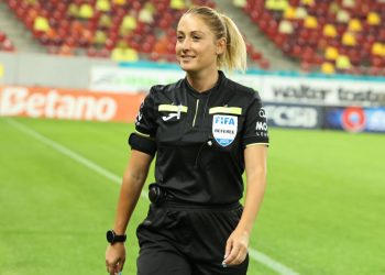 Alina Peșu, prima femeie care va conduce meciul Franța – Polonia!