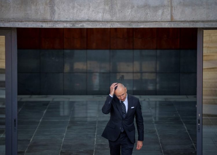 MAE: Aproape 300 de români așteaptă repatrierea urgentă!