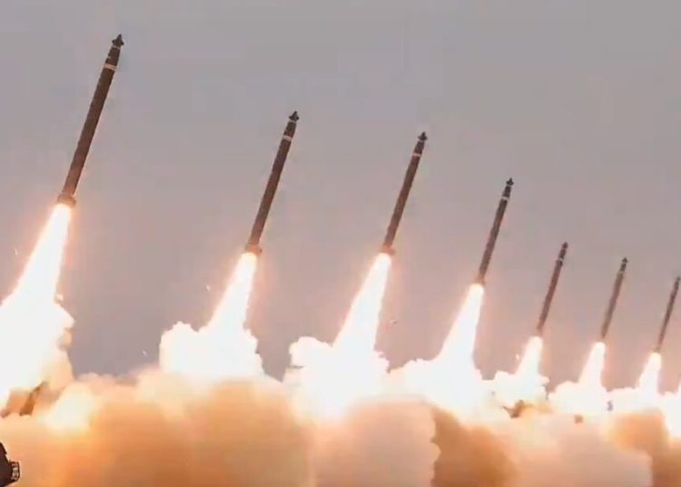 Statele din Golf contracarează cu succes rachetele și dronele atacatoare