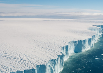 Arctica se topește: pierderi record de gheață în această iarnă!