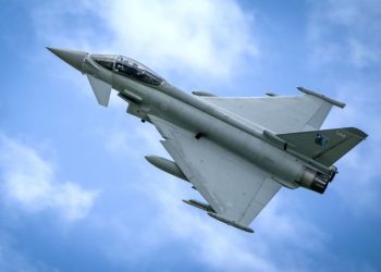 Marea Britanie întărește apărarea Qatarului cu 4 avioane Typhoon!