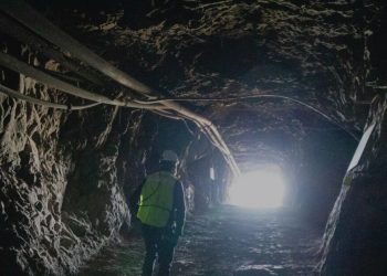 Reluarea exploatării grafitului la Baia de Fier: Iată pașii esențiali!