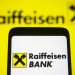 Raiffeisen se apropie de achiziția unei bănci din România!