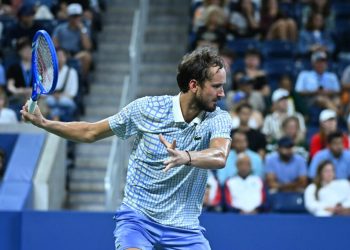 Daniil Medvedev, prins la Dubai din cauza conflictului din Orientul Mijlociu