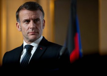 Macron cheamă liderii G7 să discute despre creșterea prețurilor la energie