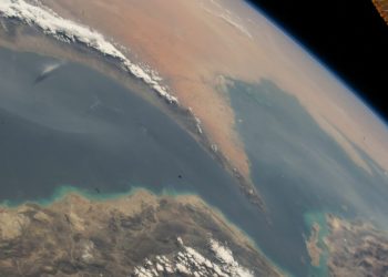 Iranul permite trecerea a 20 de nave pakistaneze prin strâmtoarea Ormuz!