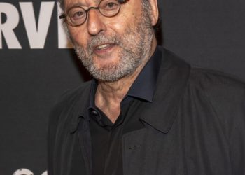 Inginer înșelat cu 350.000 de euro de o reclamă falsă cu Jean Reno!