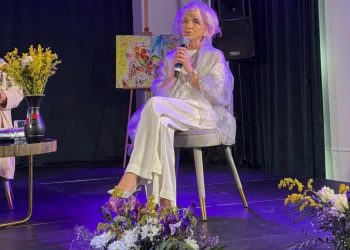 „Vise și moarte: Lavinia Bârlogeanu dezvăluie puterea amintirilor”