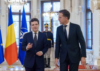 Nicușor Dan se întâlnește cu Mark Rutte la NATO: Detalii exclusive!