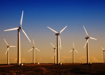 O țară europeană va oferi electricitate gratuită în zilele de vânt!